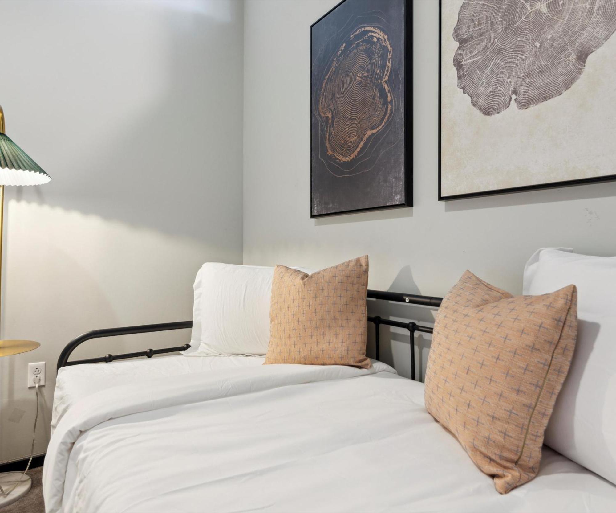 Large 3Br Apts & Studios, Free Parking, Gym, Game Room 费城 客房 照片
